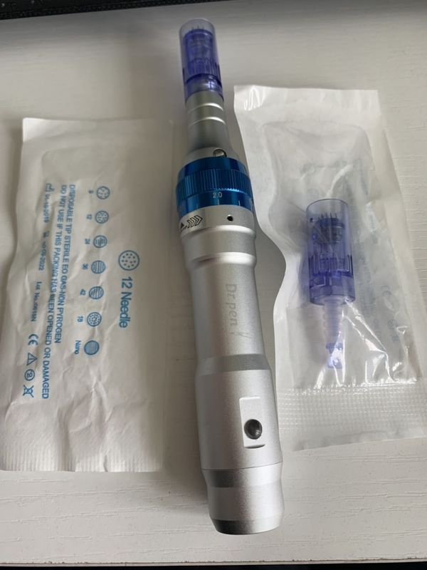 Dr Pen Powerful Ultima A6 Microneedle Dermapen Meso ricaricabile con alimentazione wireless e cablata